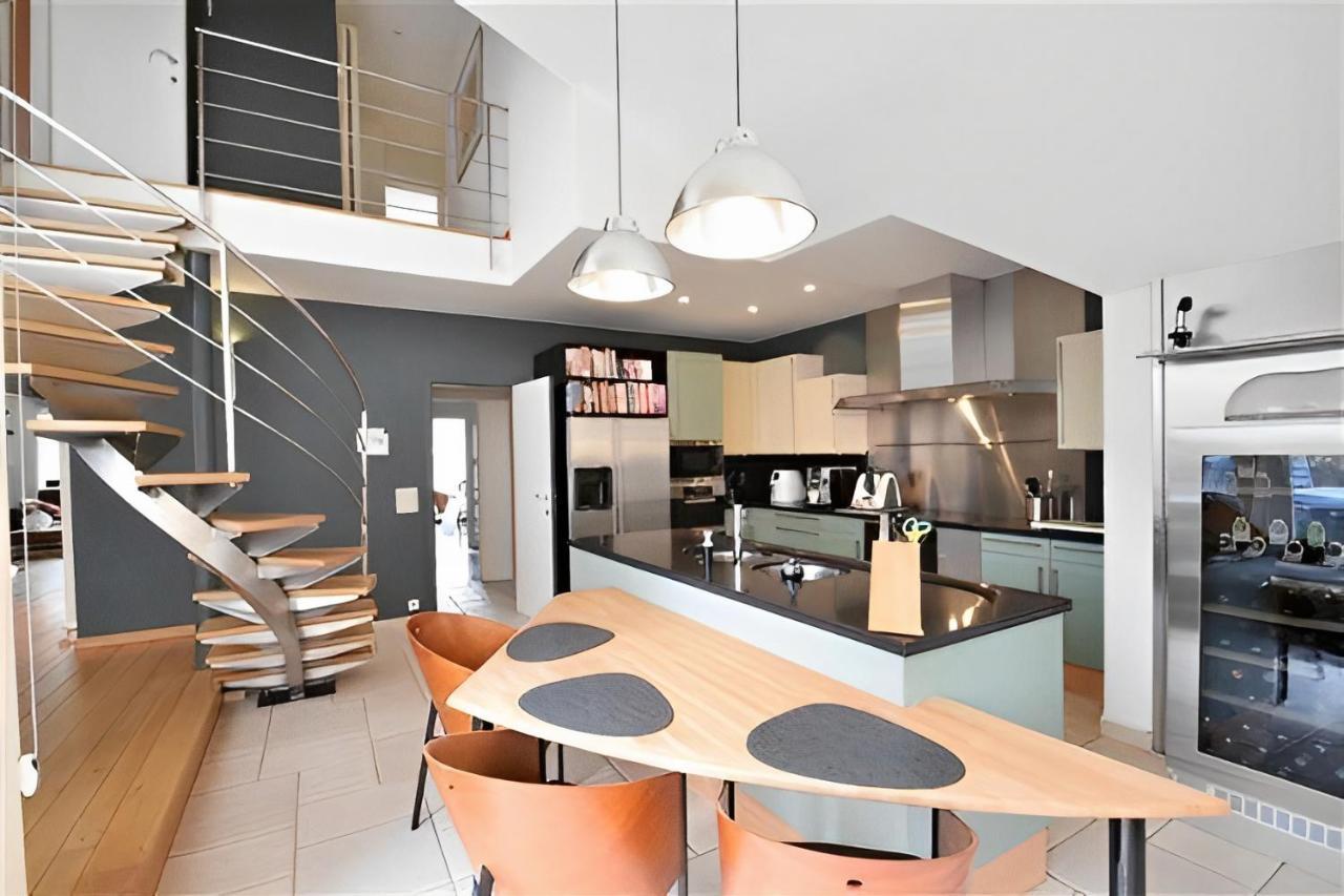 Big And Comfortable Triplex In Knokke Esterno foto